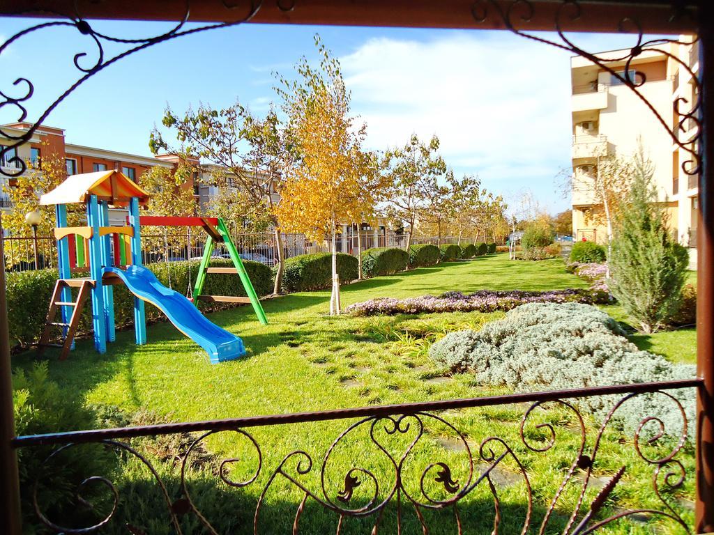 Oxygen Apartments Sveti Vlas Exterior photo