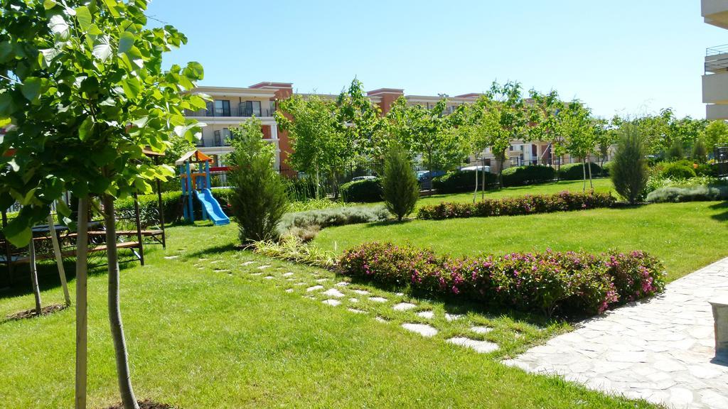 Oxygen Apartments Sveti Vlas Exterior photo