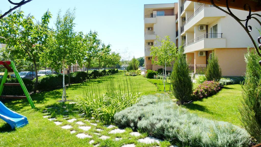 Oxygen Apartments Sveti Vlas Exterior photo